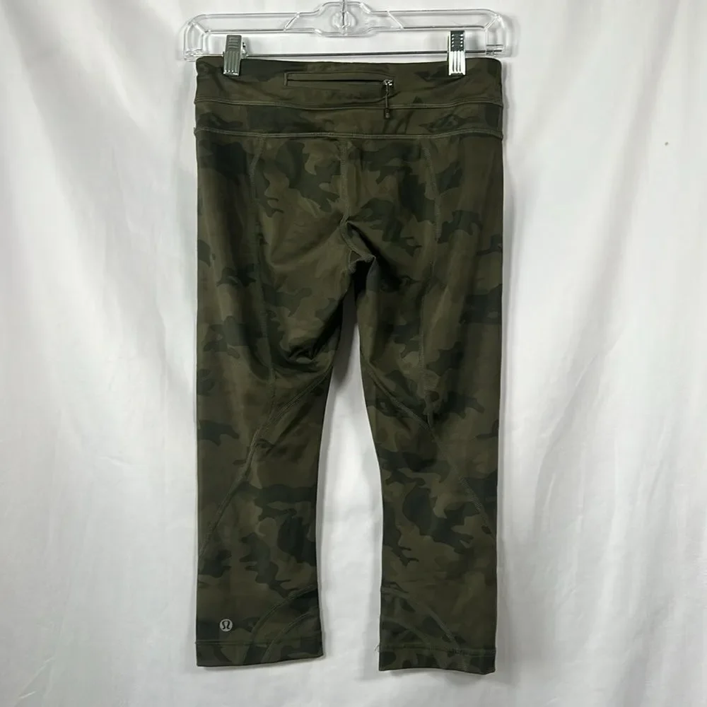 Lululemon Run: Inspire Crop II *All Luxtreme Savasana Camo Fatigue Green 4